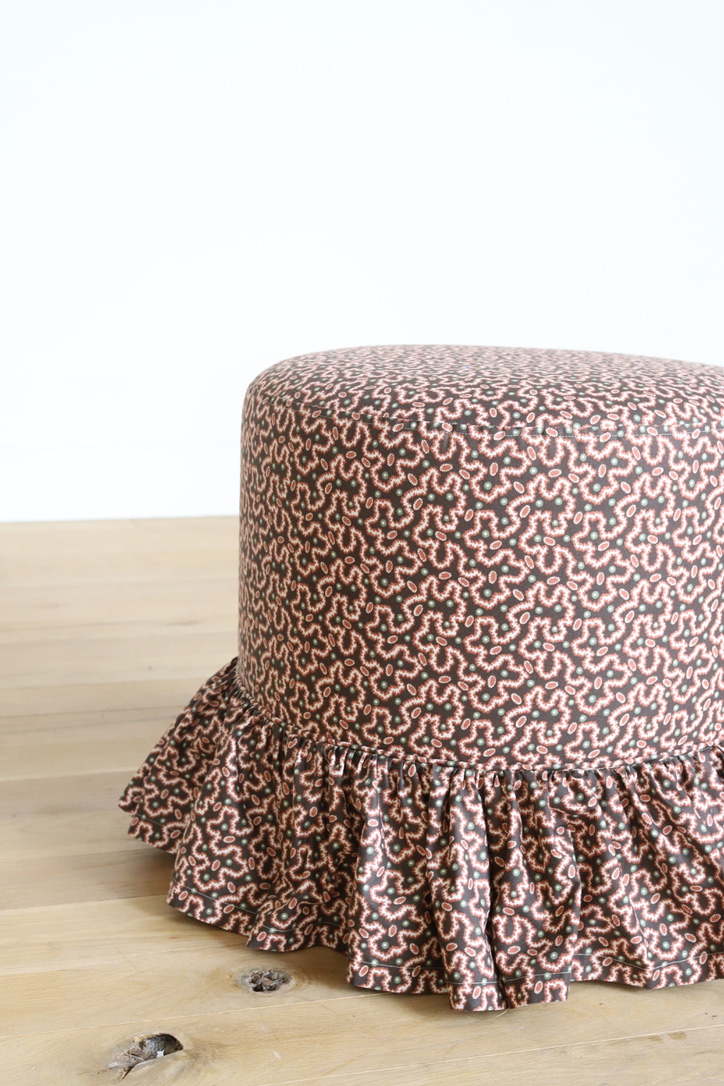 Catrina 18 Ottoman COM (2)